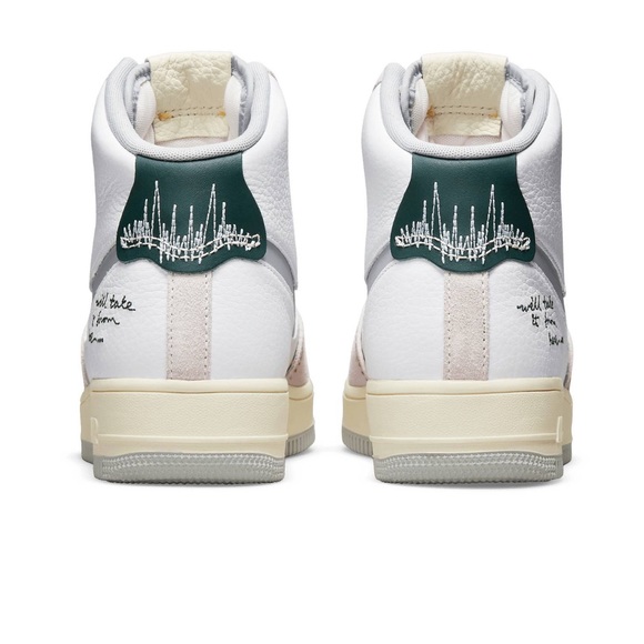 Nike womans Air Force 1 Spcult Sneakers White And Multi - Picture 4 of 4